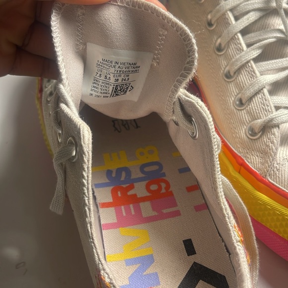 Nice All STAR converse size 7.5 USA size - Picture 5 of 5